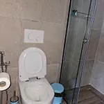 Ardit Seaside Apartman *