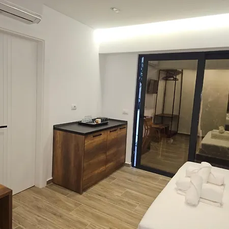 Ardit Seaside Daire Saranda