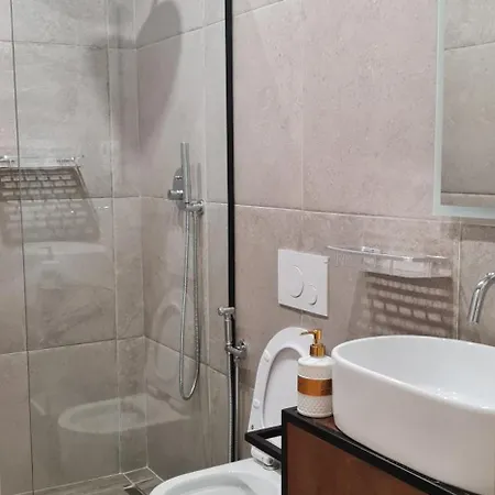 Ardit Seaside Daire Saranda