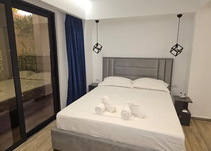 Ardit Seaside Apartment Sarande