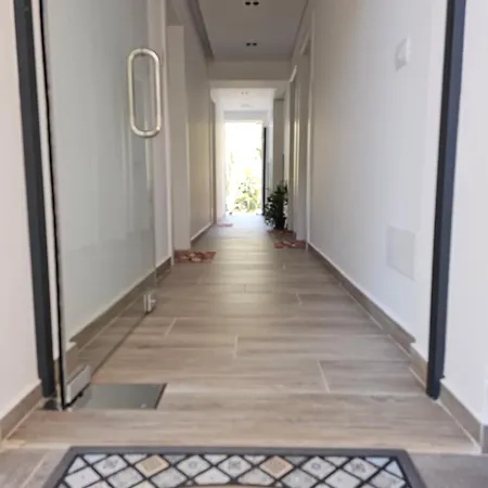 Ardit Seaside Apartment Sarande