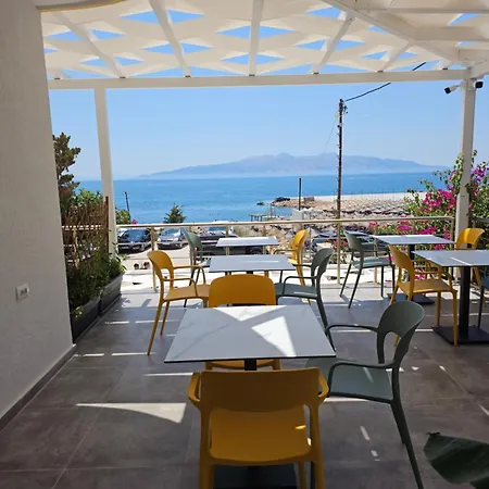 Ardit Seaside Apartment Sarande