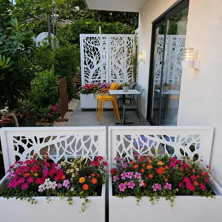 Apartment Ardit Seaside Sarande