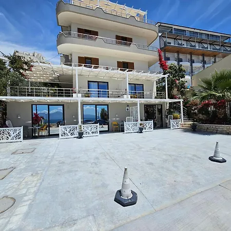 Ardit Seaside 아파트 *